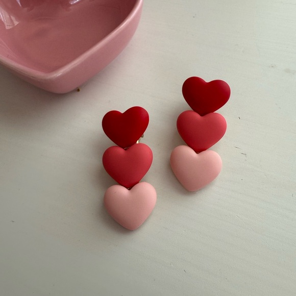3 Heart Shaped Hair Clips - Pink and Red for Adults & Kids - Picture 5 of 6